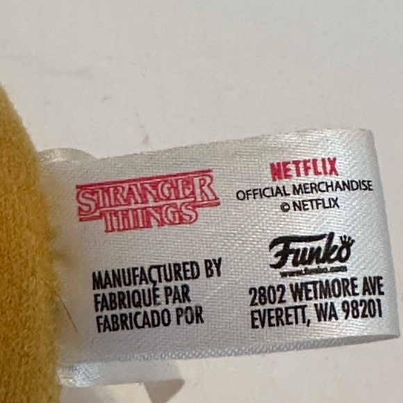 Stranger Things Barb Stuffed Toy Netflix Official Merchandise Doll Funko - Picture 5 of 5